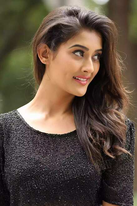 Daina Escort Girl Delhi